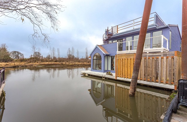 Serenity Floating Home