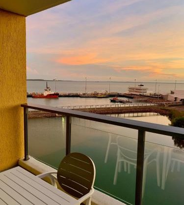 Serenity Peary - Executive 1brm at Darwin Waterfront with Sea Views