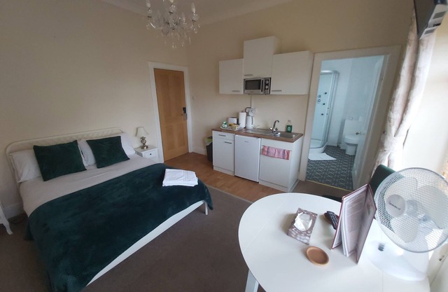 Sergeants Accommodation - Room 3