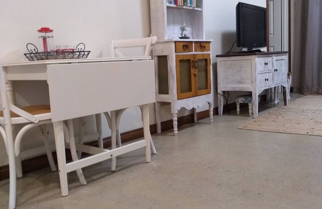 Shabby Chic Hideaway 2 BR apartment - Adelaide/Barossa gateway!