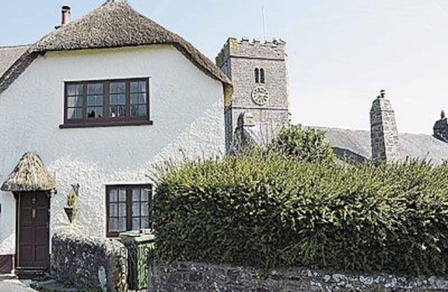Shamrock Cottage Great Location- Pets Welcome free of charge
