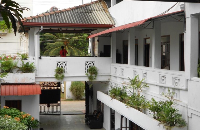 Shanith Guesthouse Negombo , beach road