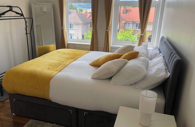 Sheffield Retreat - Cozy 3 Bedroom House