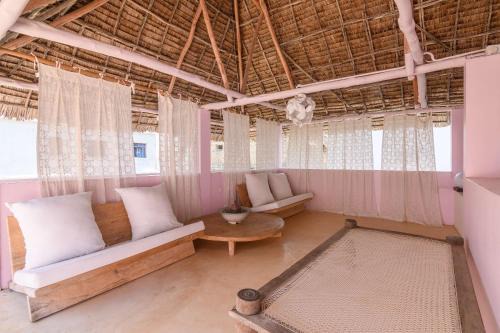 Shela Pink House Suites 1