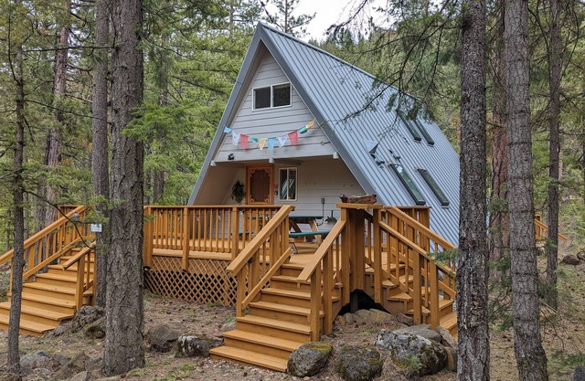 Shivangini Cottage at Healing Waters of Shasta