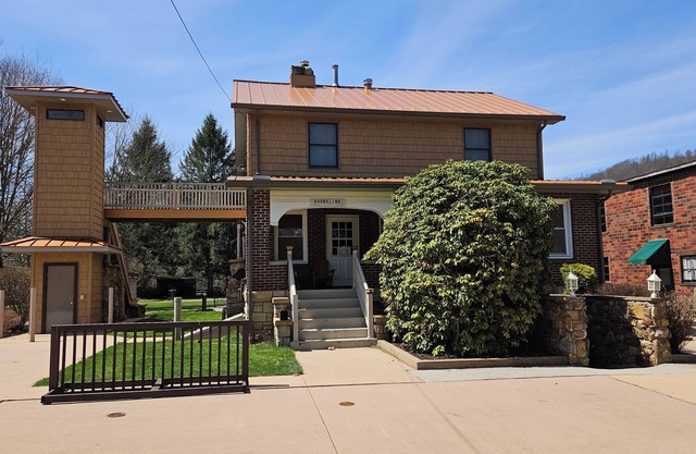 Shoreline Estates - Two Double Beds