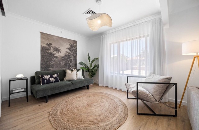 Shoreside at Sellicks - 3BR, Wifi, Parking