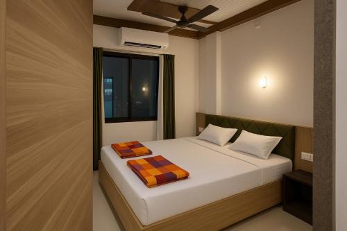Shree Hanuman Hotel