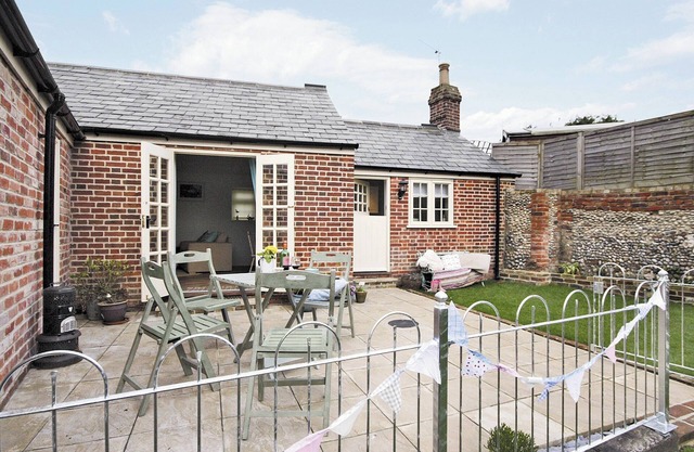 Shrimp Cottage - E5415
