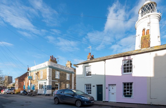Shrimpers - Two Bedroom House, Sleeps 4
