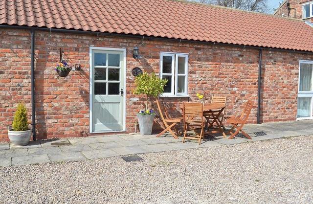 Shyre Stable - 18437