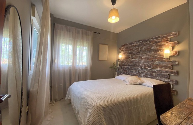 Side Sea View Apartment