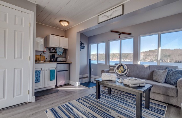 Siena/Venice waterfront private units (2) with 2 Docks!