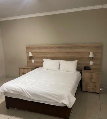 Signature Hotel