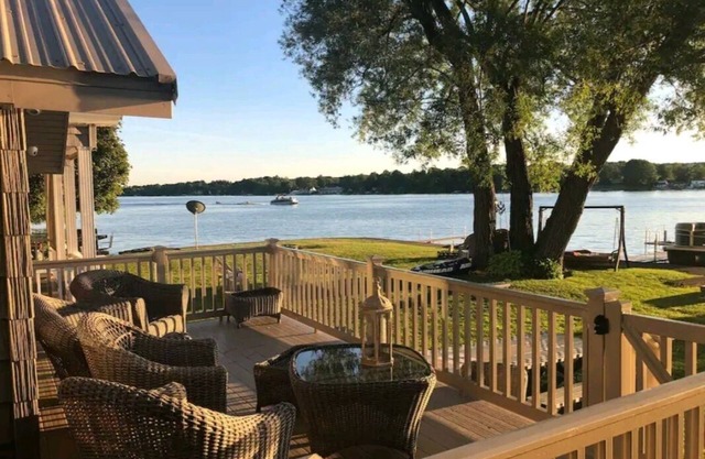 Silver Lake Luxury close to Letchworth State Park