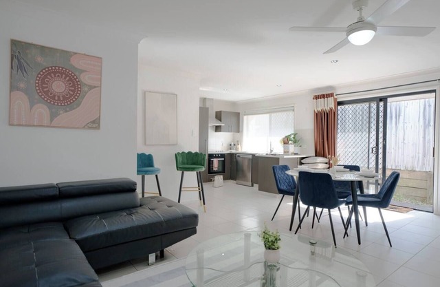 Simple & Comfortable 2 bedrooms