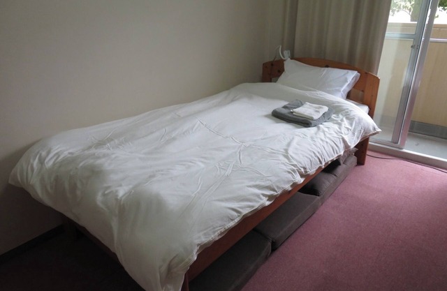 Single bed sofa for one person Free parking Vaca/Sanuki Kagawa