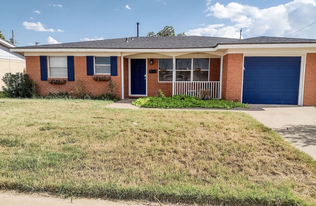 Single Family 3/2 Home in north Odessa-Just bring your suitcase!