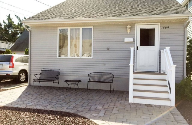 Single family Beach House Close to Kiddie Beach & Ocean