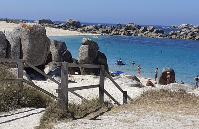SINGLE-FLOOR HOUSE, 1000 m from the SEA and BEACHES, 500 m from the village,