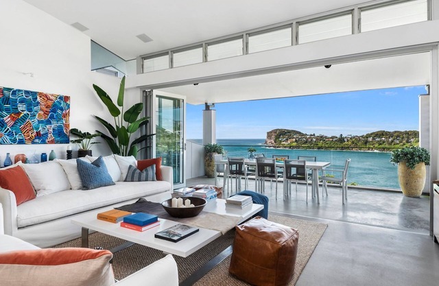 SIRIUS by Palm Beach Holiday Rentals