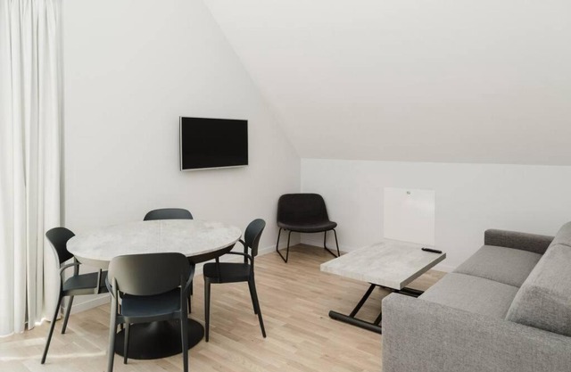 SK67 Modern and bright Loft with free Parking