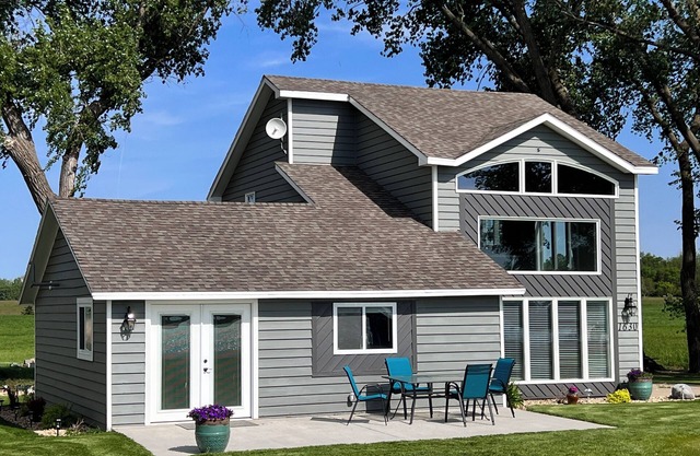 Skeet's Retreat: Lake Herman's Hidden Gem of Adventure and Relaxation! Sleeps 8