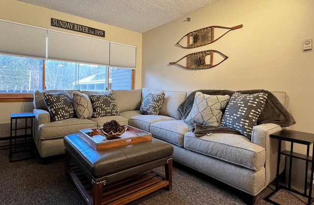 Ski in & out West Wing Fall Line Condo: newly upgraded with tons of amenities!
