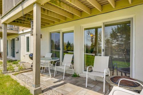 Ski-inandSki-Out Peru Condo with Fire Pit and Grill!