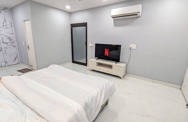 Sky High Serenity: Your Rooftop Retreat in New Delhi