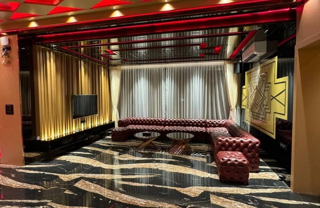 Sky Moscow Gold Villa 6 BHK