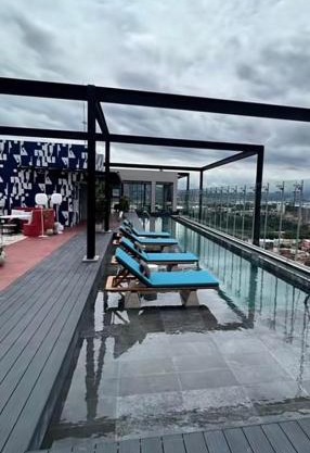 SkyGarden Nunciatura Luxury Apartment #705