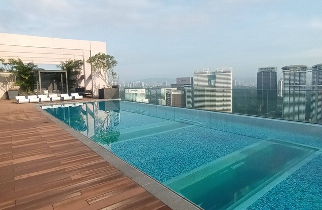 SkyPool Suite @ KL Sentral - Suite B