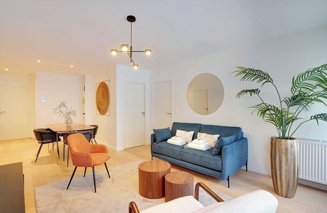 Sleek & Refined Apartment - Levallois-Perret