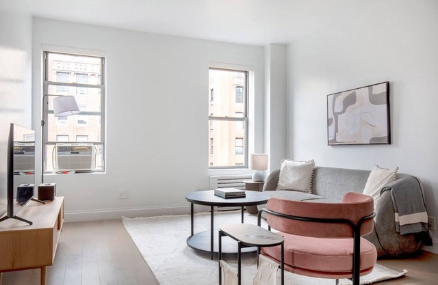 Sleek UWS 2BR w/Elevator, Doorman & Gym, nr Central Park, by Blueground
