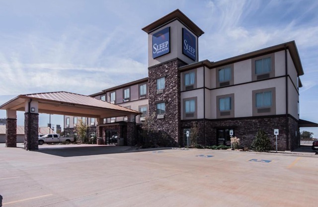 Sleep Inn & Suites Hennessey