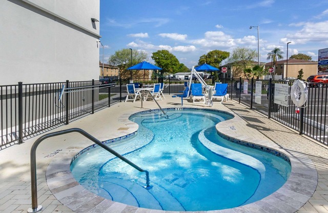 Sleep Inn & Suites Tampa South