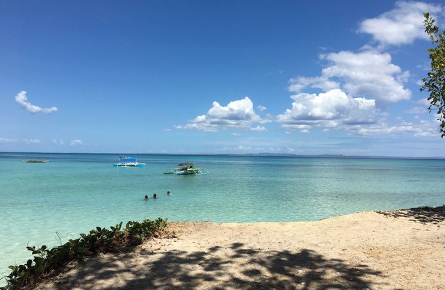 SMAK's Apartment - Twin Room | Bantayan Island | Santa Fe