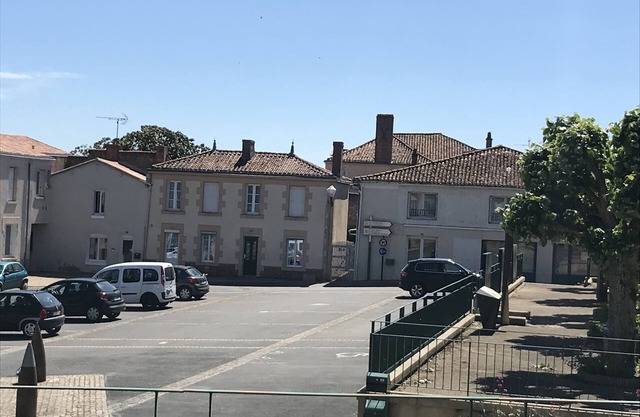 Small village house 30 minutes from Puy Dy Fou