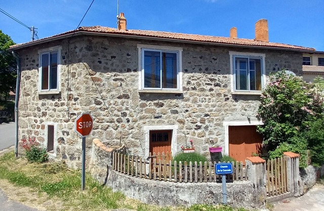 Small house for rent in Lozère near Lac de Naussac Pets welcome