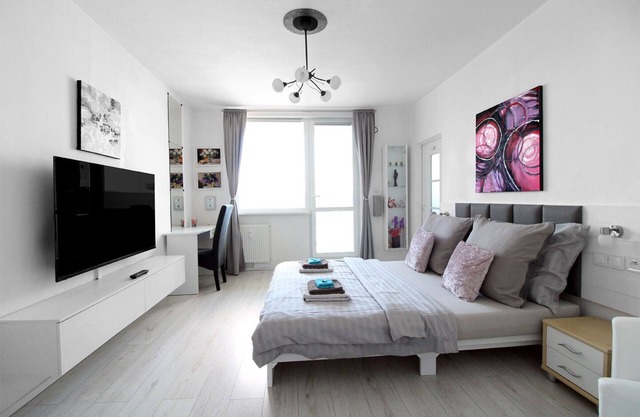 Small one room apartment with balcony