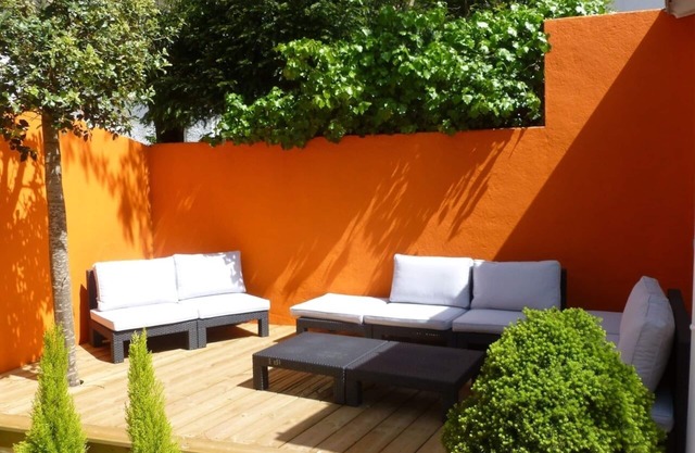 Small Pop house with beautiful terraces. Center and beach 2 steps