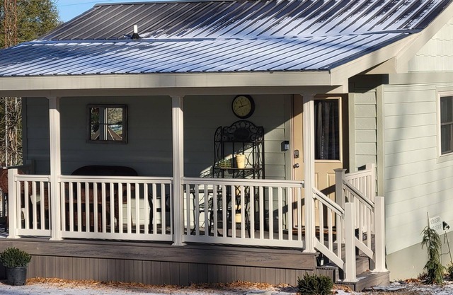 Small studio cottage near Paoli Peaks and French Lick