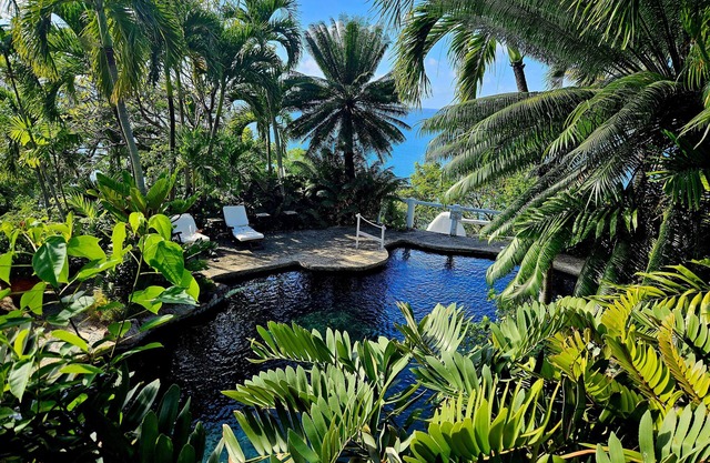 Smuggler's Nest - Exotic & romantic villa 2 bedroom Tropical Retreat