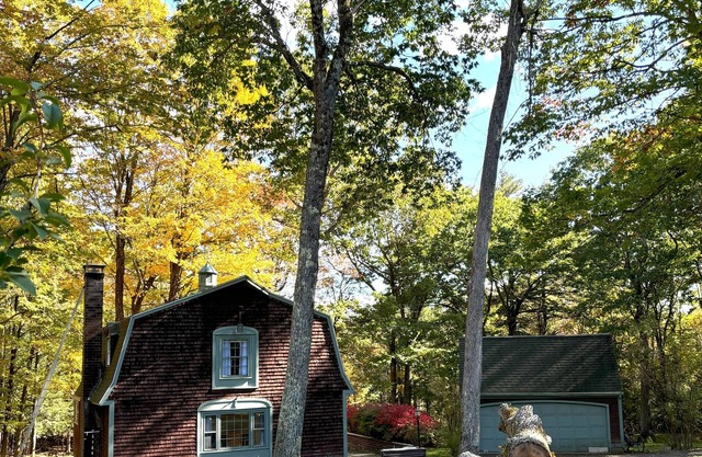 Snow Blanket Barn!nFamily-Friendly, Charming & Cozy 3-bedroom - Gardner MA