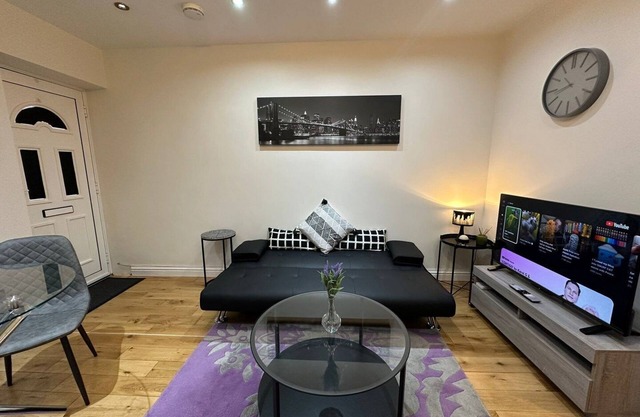 Snug retreat in Reading