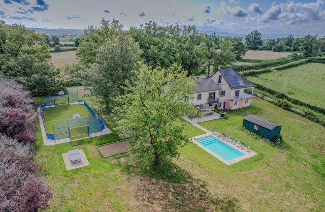 So Villa Les Ruets (03) - Heated swimming pool - City Stadium- 2h Lyon - 30p.