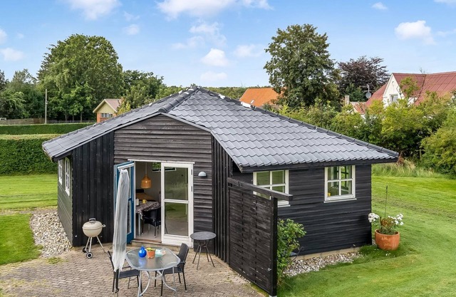 "Söhnke" - 600m from the sea by Interhome