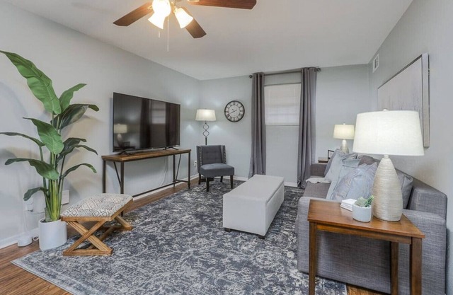 Solace: 2 bed/1 bath