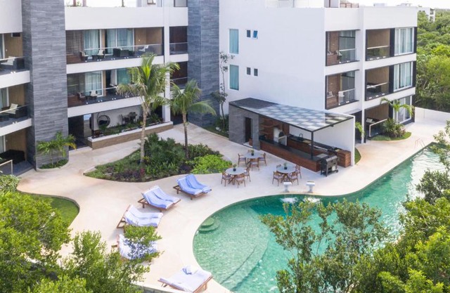 Solmare Apartments & Suites